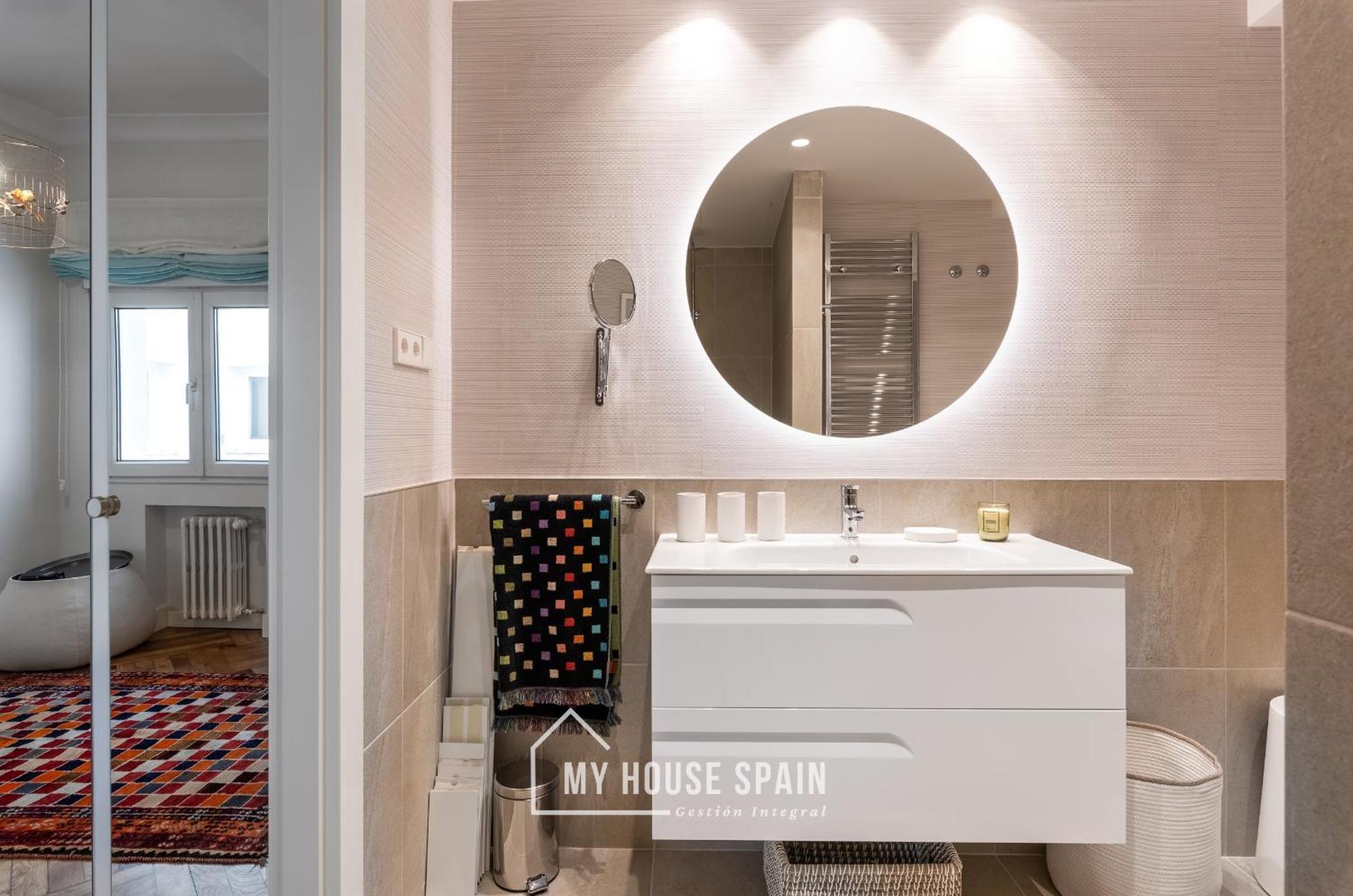 Myhousespain - Centrico Piso Junto A La Playa Gijón Exteriör bild